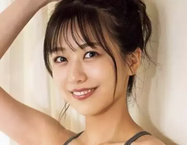 濡れ肌を彼シャツで温めて 30歳女優が同棲テーマのグラビアに挑戦　むっちり太もも強調ポーズも