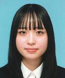 「高校3年→大学4年で激変垢抜け　女子大生の証明写真、制服姿からメイクも服装も大人っぽく…4年間の努力に「尊敬します」」の画像1