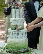 「新しい家庭を築いて」白から新緑へのグラデに込めた願い　妹の結婚式に兄が作ったウェディングケーキ　日本1位の技に「もはや芸術品」「最高の愛情」