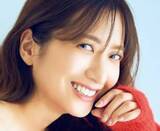 「元日テレのフリーアナ　肩出しニットでデコルテ披露　ピラティスで背筋鍛え撮り下ろしに挑戦」の画像1