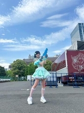 「現地でこの写り！」「無加工でこのビジュ」現役31歳アイドルの運転免許証に驚きの声「ちゃんと服着てたのにほぼ消えた」