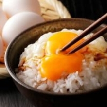 日本ではなぜ生卵が食べられるのか　海外で生卵はNG？→海外と日本の卵の違いとは【日本養鶏協会アドバイザーが解説】