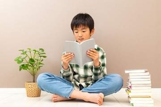 小5息子の音読の宿題「夫婦ともに楽しみになっちゃったんだけど～！」学校のルールが変わって→推理小説もOKに