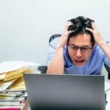 予想外の利益、所得税を抑えたい…取引先に頼み込んだ架空領収書で節税→1年後、税務署の調査官がやってきた！