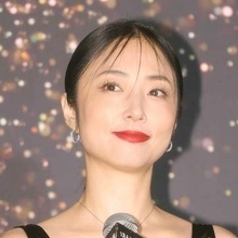 「お洋服どうなってるの」MEGUMIさんの黒い衣装にネットざわつく　「気になってしょうがない」「話が入ってこない」
