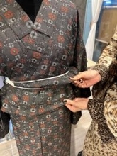 「作っても作っても供給が追いつかない」　京都で簡単に着られる着物が誕生　「三部式着物」が大ヒット