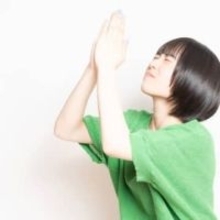 子ども服のおさがりをねだるママ友にげんなり　遠回しなお断りも意に介さず　「察してほしい」が通じない人に困っています【心理カウンセラーが解説】