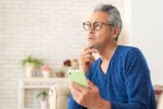 定年まであと4年、再雇用後は給与3割減…56歳営業職「このまま会社にしがみつくべきか」セカンドキャリアの挑戦を始めた理由【社会福祉士が解説】