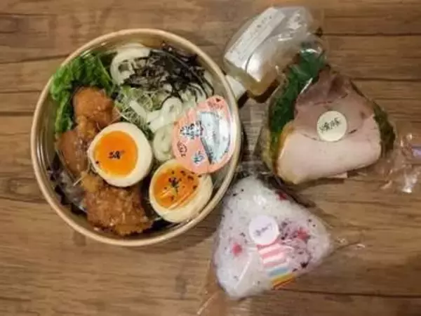 「うどんのつゆ、ありがとうございました！」見知らぬ女子生徒からお礼言われた4児の母……息子の弁当がつないだほんわか交流