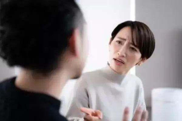 「もしかして浮気してる？」6割の人がしてしまう行動が、実は状況を悪化させていた…！その失敗パターンとは？