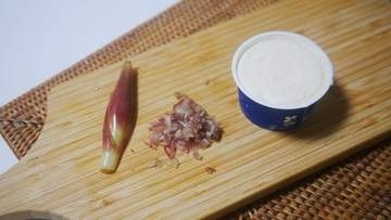 「そんなわけない…と思ったけど」バニラアイスに混ぜてみたら……意外なおいしさ　口の中で気づいた斬新な「和の薬味コラボ」が話題