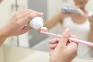 同じ歯ブラシを「2カ月以上」使用する人は約4割　交換基準は感覚的な判断になりがちな人多く