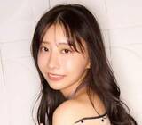 「まん丸美尻際立つ黒レース水着　色気ムンムンの後ろ姿で悩殺　元AKB美女「お気に入りは三つ編みをしている紫の水着です」」の画像1