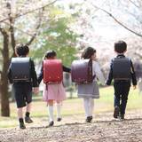 「ランドセルをいくらで買いましたか？ 6割が「5万円〜10万円」　物価高の中、選ぶ決め手は？」の画像1