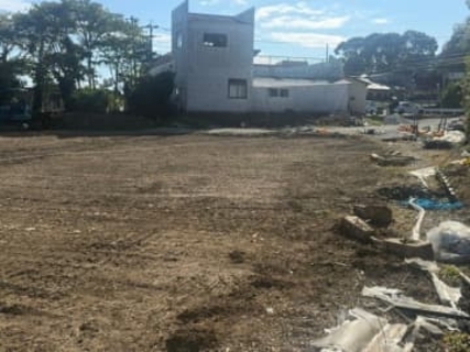 農地で不審な段ボール箱を発見、中には子猫が4匹→「こんな心無いことして」投稿に怒りの声「許せない」