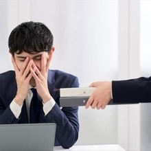 頼みごとを断れない　抱え込んで心身消耗する人の心理メカニズム　「いい人を演じる」ことはマイナスでしかない【臨床心理士が解説】