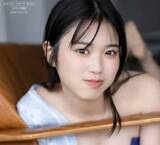 「「超面倒くさい女」絶賛された20歳女優　血管まで透ける美バストと驚異のくびれ　「大学のサークル合宿」テーマのデジタル写真集」の画像1