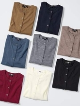 「もう何代目かわからないくらいリピ買い」ユニクロの3990円カーディガン　「制服のように毎日仕事中大活躍です」の声も