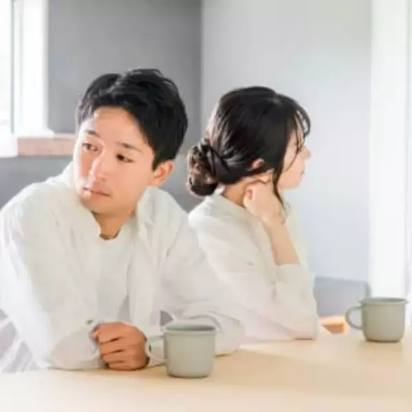 子どもが生まれて、夫だけ寝室を別に→夜泣きに邪魔されず快適！　　そのかわり妻が拒否して、夫婦の営みゼロに…改善策はあるのか？【夫婦関係修復カウンセラーが解説】