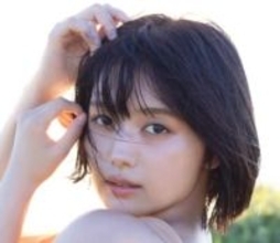 新グラビアクイーンはリアルヴィーナス　セクシーすぎるヌーディーショットの2nd写真集