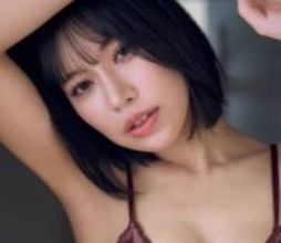 ベストスコアは67！　日本一ゴルフが上手い29歳美女、抜群プロポーションの水着姿披露　「週刊FLASH みんなGETしてくれて嬉しい」