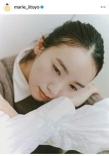 「大好きなお二人！」「露伴先生とのコラボもステキ」　17歳差婚夫妻が共演ショット