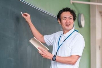 1クラスに2人が「学校の先生に恋をしたことがある」！？現役高校生に聞いた「先生への恋心」の実態