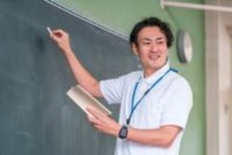 1クラスに2人が「学校の先生に恋をしたことがある」！？現役高校生に聞いた「先生への恋心」の実態