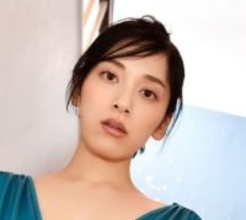 触れたくなる…柔らかバストは国宝級　Fカップグラドルの進化し続ける極上ボディ　「都会の大人のイイ女」を表現