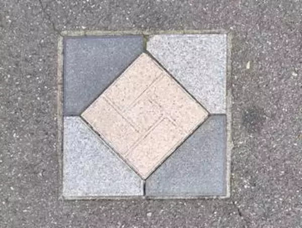 知ってました？道路で見かける「謎の石」の正体　たどっていくと……実は半世紀以上前から続く「歴史的」取り組み