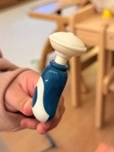 ダイソーで買ったお医者さんセットに「歯ぎしり器」……だと？　何に使うの？親子で困惑→歯科医師のコメントで判明した“意外な用途”