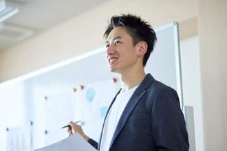 「『かわいい』『やばい』が口癖の人に」→大学生「この一文を読んで履修を決めました」受講者がまさかの2倍に……　「全部ヤバいって言ってる」「私も受けたい！」