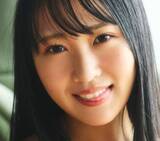 「ニットトップからはみ出すまん丸バスト　妄想膨らむ極上ボディ　19歳アイドル写真集「二人だけの秘密」」の画像1