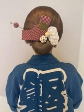 美容師1人で161人分のヘアセット…！？　赤ちゃんの誕生を祝う祭りの "母親の晴れ姿” に「どの角度から見ても美しい」「絶対崩れなさそう」