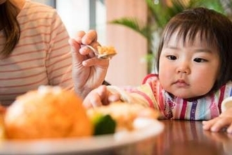 食品の消費税を8％から1％へ引き下げ→減税が外食・自炊に与える影響は？500人に聞いた