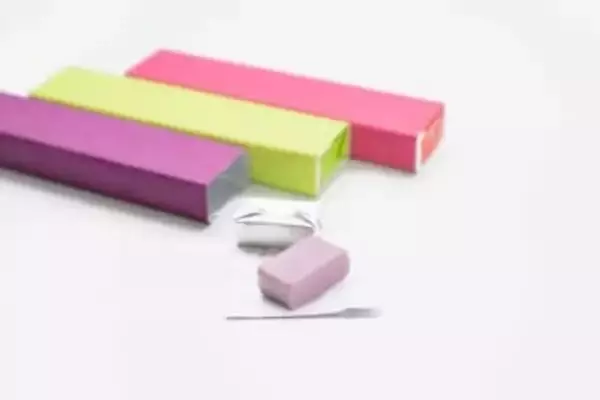 「カバンの底が異様に熱い」→中で起きていた“まさかの事態”に騒然　432万回表示「怖すぎ」「そんなことある？？？」