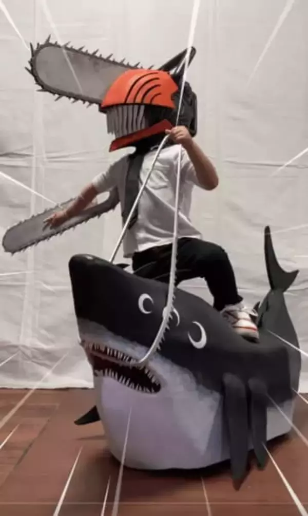 紅白・米津玄師より先にサメの乗り物をハンドメイドしていた家族がいた！アンパンマンカーが大変身を遂げた衝撃のビフォーアフター