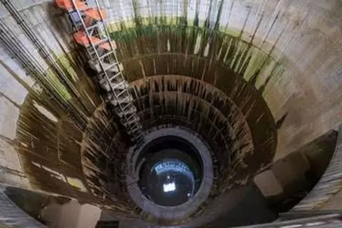 ドドドド……台風6号の大雨から首都圏を救った地下神殿　地底50mにある「首都圏外郭放水路」が雨水をため込み、排水