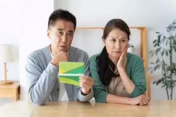 都内の年金夫婦、月の出費は22万のはずが27万　狂ったマネープランの修正急げ　貯金に頼らず5万円をどう補う？【社会福祉士が解説】