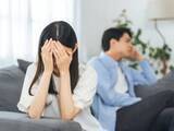 「冷え切った夫婦関係のストレス…「家庭内別居」という選択肢　実際のやり方、ルールづくりや円満に進めるためのポイント5つを解説」の画像1