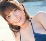 「弾むHカップボディ　匂い立つ色気　現役風俗嬢でアダルトインフルエンサーのるるたん　デジタル限定写真集を2冊同時リリース」の画像1