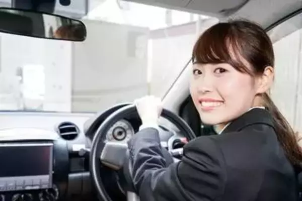 支払総額は150万円以下…軽自動車やコンパクトカー、小さめSUVが現実的！？　「新社会人」におすすめの車10選　ローン上限と維持費も確認
