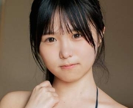 高校生で限定発売した写真集が即完売　伝説の美少女が繰り出すマシュマロボディ　アイドルグループのサポートメンバー終了を発表