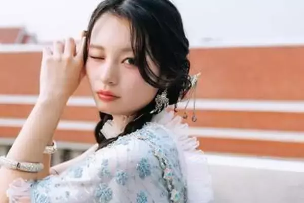 CANDY TUNE、「夢が叶った」結成3周年記念の1st写真集　「新しい魅力を感じて」