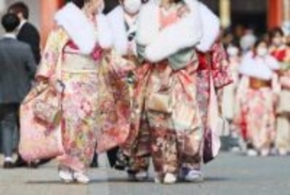 新成人の7割弱「結婚したら子供が欲しい」　過去10年間で最高水準に