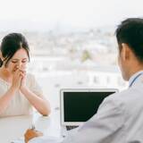 「毎月払い続けたがん保険、がんで亡くなっても死亡保険金が出ない可能性が…FPが解説する“確認すべき落とし穴”とは」の画像1