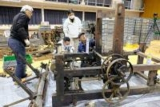 半分は木材、半分は金属…丹後ちりめんを織った昭和初期の力織機　1937年登録の「半木製織機」復元へ　技術者「懐かしい、昔はようけあった」