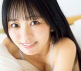 「保育士からアイドルへ　佐々木ちょこ、チョコのビキニからのぞくまん丸マシュマロ　お家デートで甘～いグラビア」の画像1