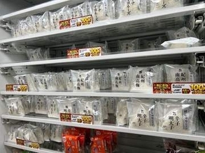 「日本って海苔も節約するくらい貧乏？」久しぶりに帰国したら、コンビニに真っ白なおにぎりばかり…誰も気にしていない様子に仰天
