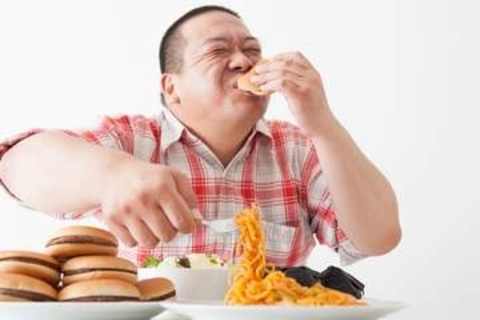 食い尽くし系に接した際の感情は「怒り」よりも「呆れ」　食い尽くし系になってしまう原因は？